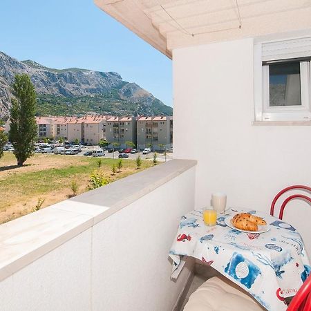 Apartment Luna Omiš Exterior foto