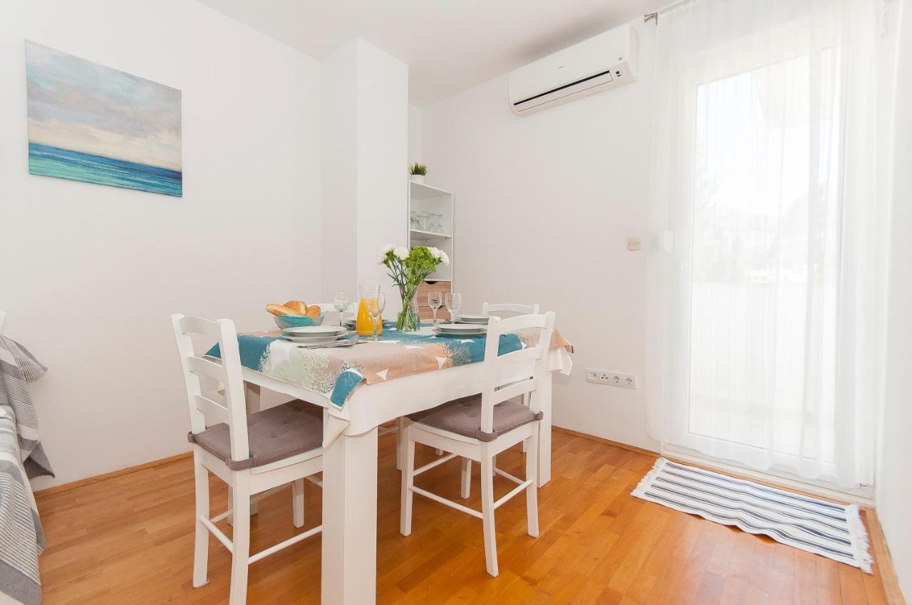 Apartment Luna Omiš Exterior foto