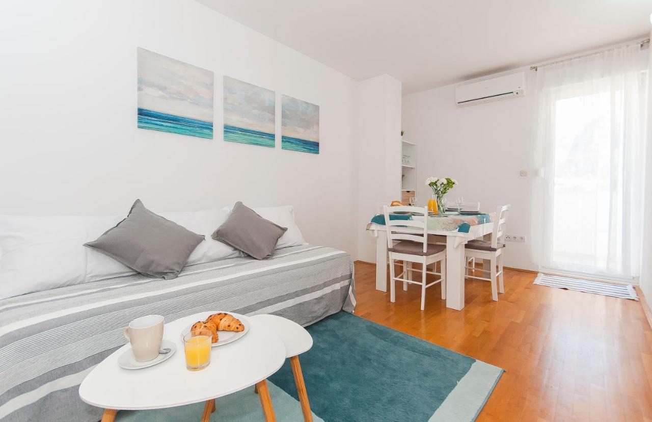 Apartment Luna Omiš Exterior foto